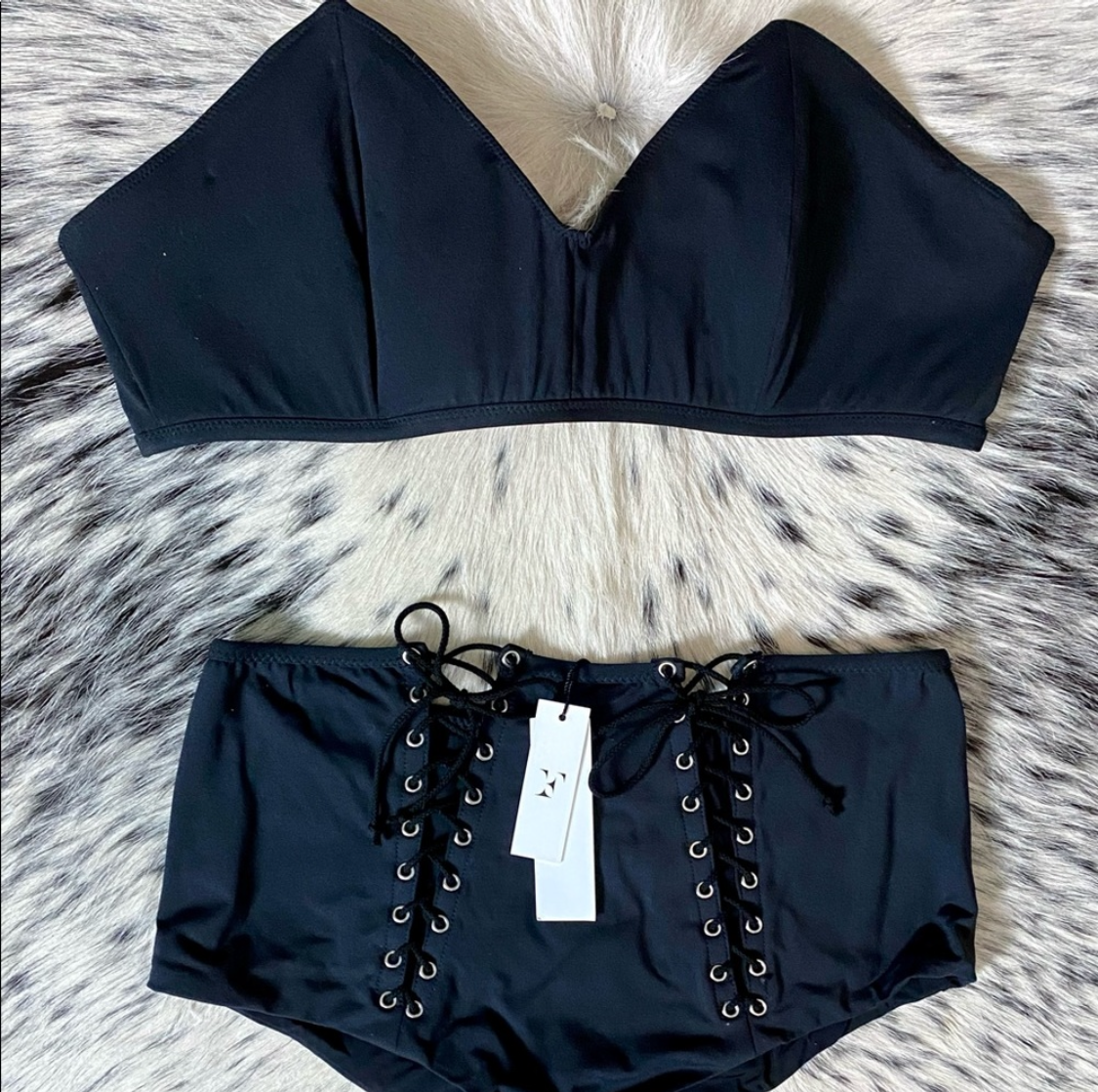 FLEUR DU MAL LACING BANDEAU BIKINI