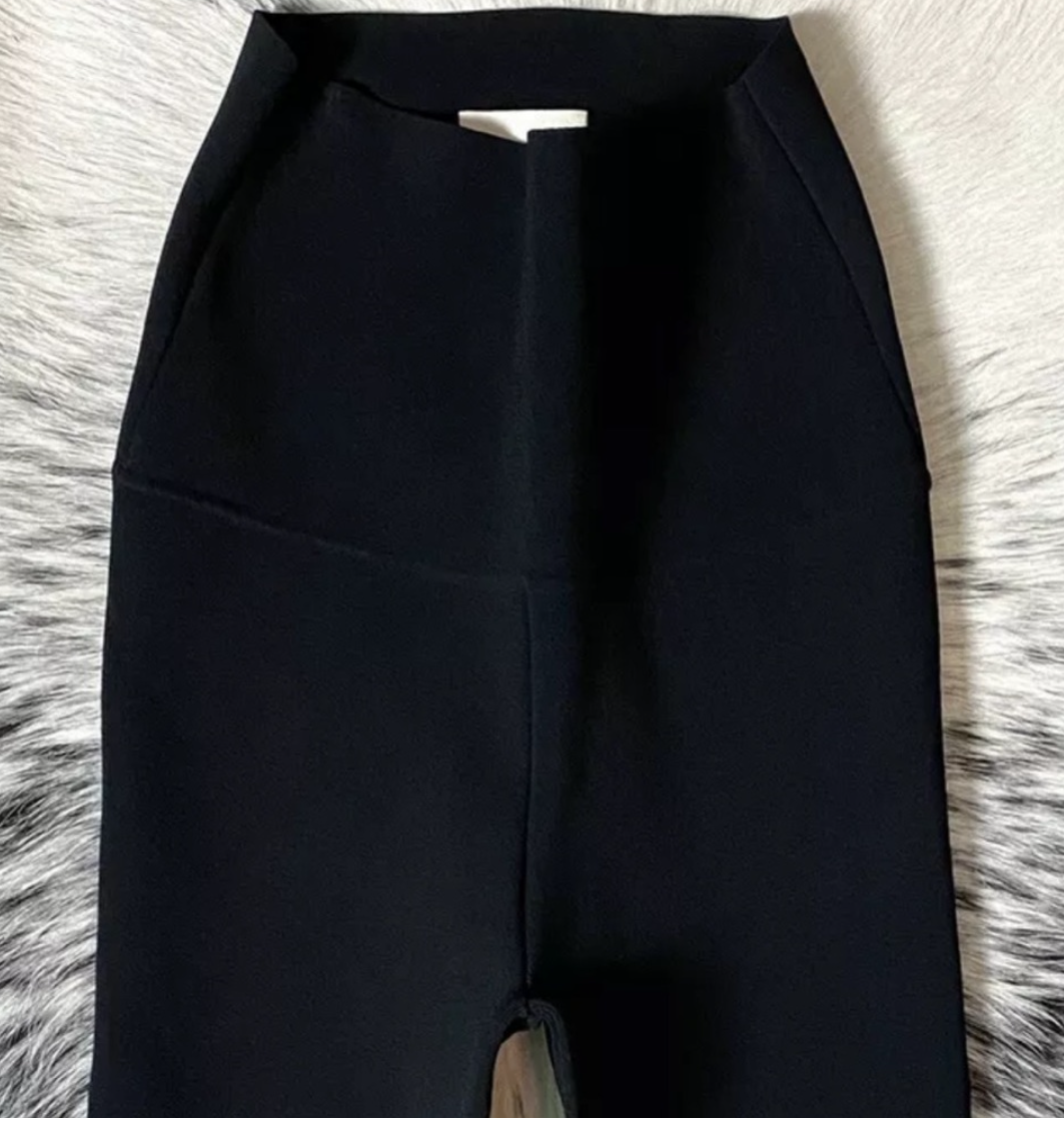 KHAITE “JANE” HIGH WAIST CROPPED LEGGING