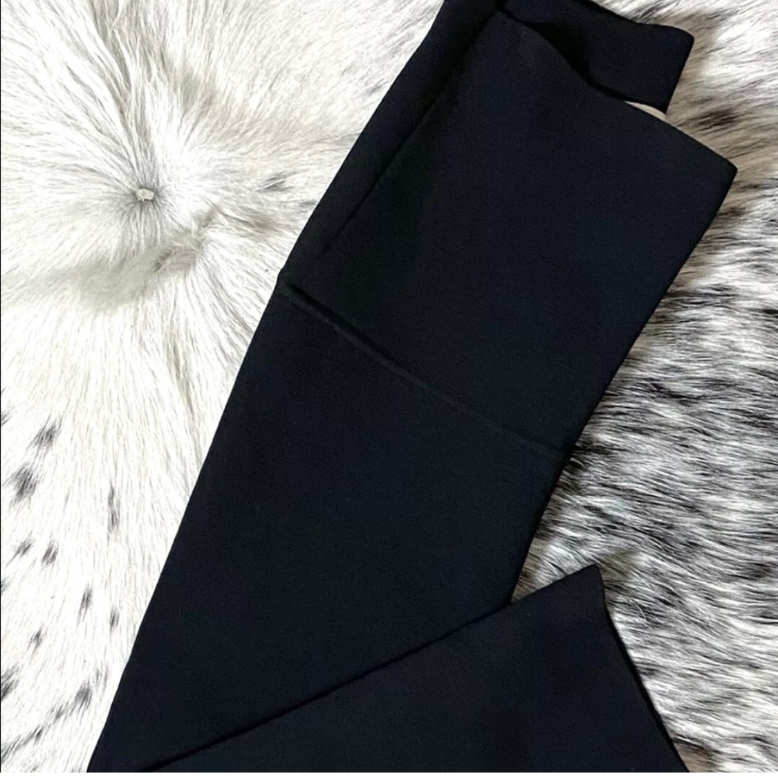 KHAITE “JANE” HIGH WAIST CROPPED LEGGING