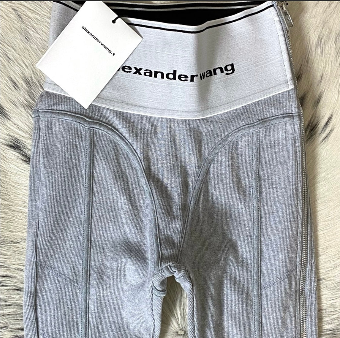 ALEXANDER WANG LOGO ELASTIC SEAMED LEGGING